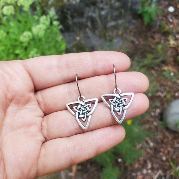 New Handmade Silver Celtic Triangle Earrings - Picture 8 of 13